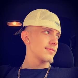 Meet your Posher, Cody